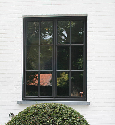 Aluminium raam met structuurlak in landelijke stijl